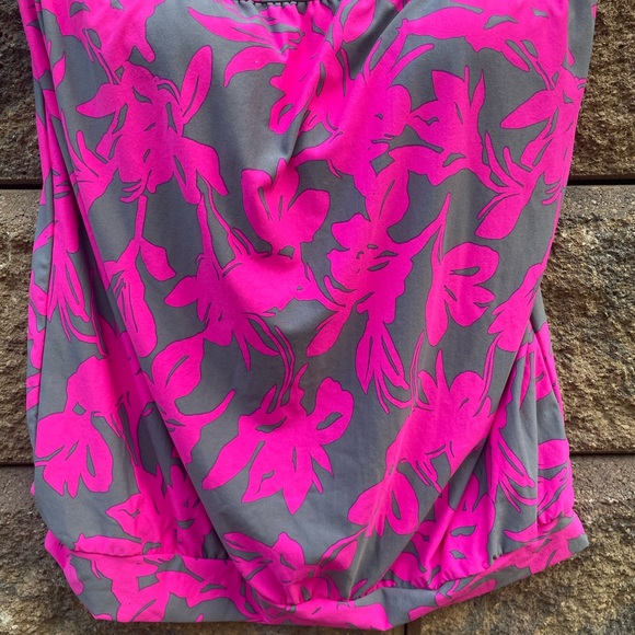 ALEX MARIE SWIM TOP - Picture 2 of 4